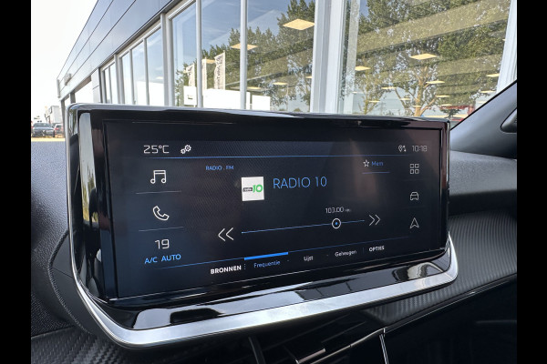 Peugeot 2008 1.2 Hybrid 145 Style Automaat | Apple/Android CarPlay