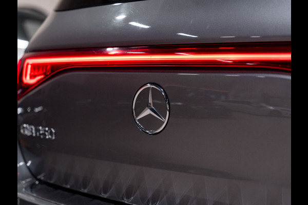 Mercedes-Benz EQB 250 AMG Line 67 kWh, Night Pakket, Wide Screen, Ambiënte Light, Apple Carplay, Navi, Camera, Cruise, Clima,