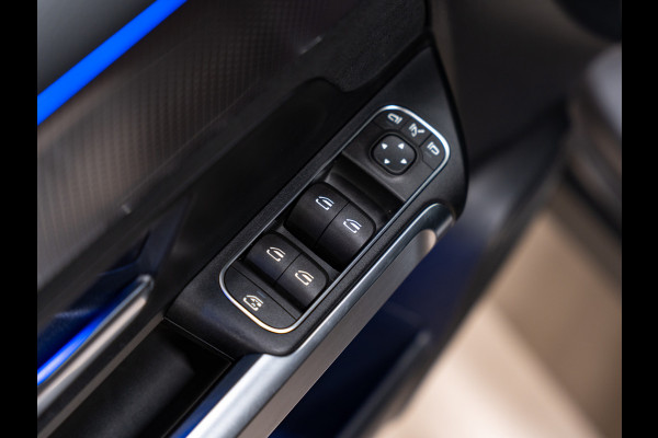 Mercedes-Benz EQB 250 AMG Line 67 kWh, Night Pakket, Wide Screen, Ambiënte Light, Apple Carplay, Navi, Camera, Cruise, Clima,