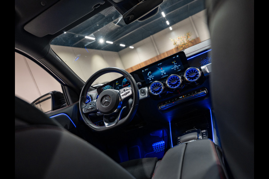 Mercedes-Benz EQB 250 AMG Line 67 kWh, Night Pakket, Wide Screen, Ambiënte Light, Apple Carplay, Navi, Camera, Cruise, Clima,