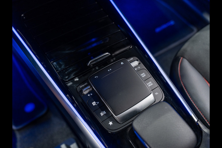 Mercedes-Benz EQB 250 AMG Line 67 kWh, Night Pakket, Wide Screen, Ambiënte Light, Apple Carplay, Navi, Camera, Cruise, Clima,