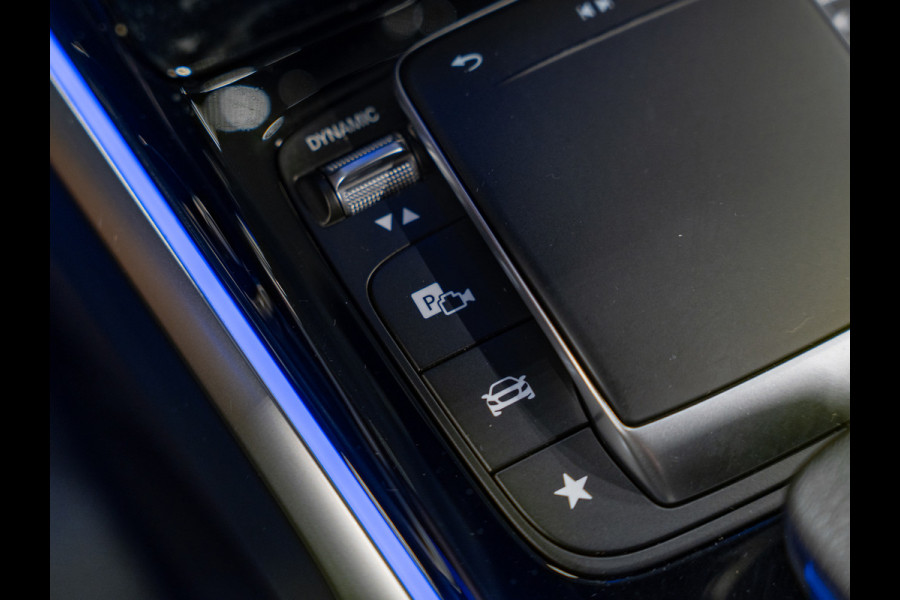 Mercedes-Benz EQB 250 AMG Line 67 kWh, Night Pakket, Wide Screen, Ambiënte Light, Apple Carplay, Navi, Camera, Cruise, Clima,