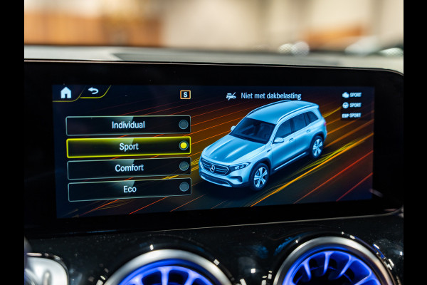 Mercedes-Benz EQB 250 AMG Line 67 kWh, Night Pakket, Wide Screen, Ambiënte Light, Apple Carplay, Navi, Camera, Cruise, Clima,