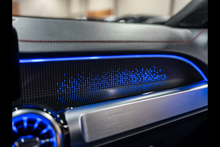 Mercedes-Benz EQB 250 AMG Line 67 kWh, Night Pakket, Wide Screen, Ambiënte Light, Apple Carplay, Navi, Camera, Cruise, Clima,