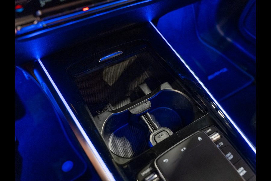 Mercedes-Benz EQB 250 AMG Line 67 kWh, Night Pakket, Wide Screen, Ambiënte Light, Apple Carplay, Navi, Camera, Cruise, Clima,