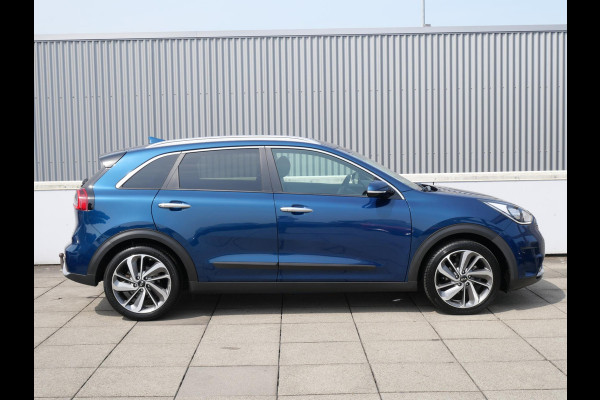 Kia Niro 1.6 GDi Hybrid Design Edition | Schuif kantel dak | Stoel en stuur verwarming | Trekhaak | Navigatie | Cruise Control | lichtmetalen velgen 18 inch