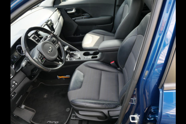 Kia Niro 1.6 GDi Hybrid Design Edition | Schuif kantel dak | Stoel en stuur verwarming | Trekhaak | Navigatie | Cruise Control | lichtmetalen velgen 18 inch