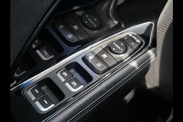 Kia Niro 1.6 GDi Hybrid Design Edition | Schuif kantel dak | Stoel en stuur verwarming | Trekhaak | Navigatie | Cruise Control | lichtmetalen velgen 18 inch
