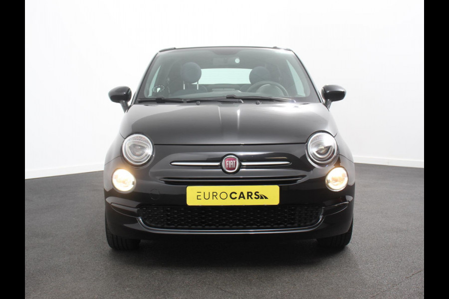 Fiat 500C 1.0 Hybrid Club Navigatie Apple Carplay/Android Auto Airco Cruise control Lichtmetalen velgen Elektrische ramen Parkeersensoren achter