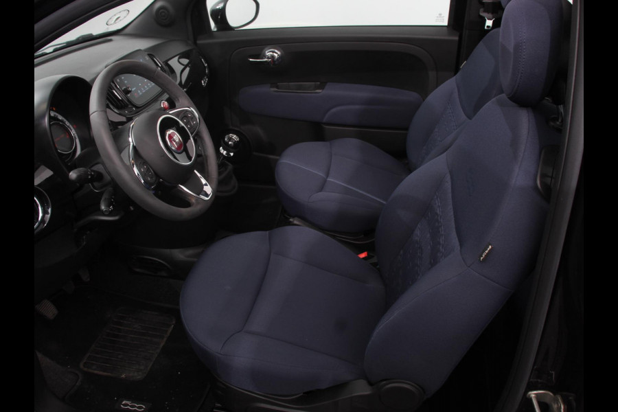 Fiat 500C 1.0 Hybrid Club Navigatie Apple Carplay/Android Auto Airco Cruise control Lichtmetalen velgen Elektrische ramen Parkeersensoren achter