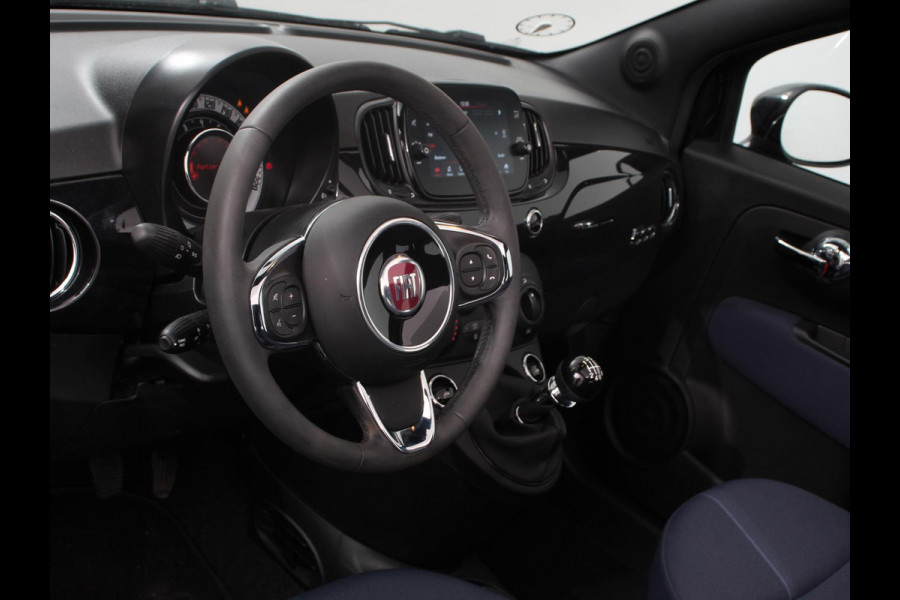Fiat 500C 1.0 Hybrid Club Navigatie Apple Carplay/Android Auto Airco Cruise control Lichtmetalen velgen Elektrische ramen Parkeersensoren achter