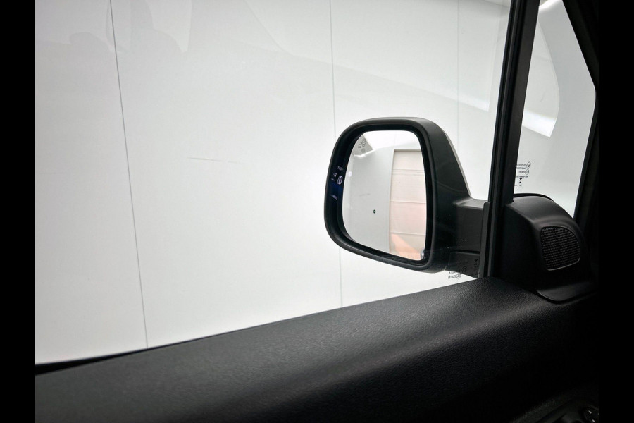 Opel Combo 1.5 BlueHDi 130PK L2 Automaat Apple Carplay / Android Auto Navigatie Trekhaak Airco Camera Cruise Control Parkeersensoren V+A DAB