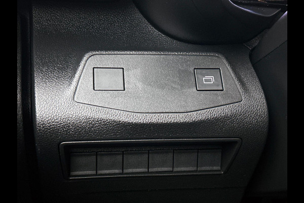 Opel Combo 1.5 BlueHDi 130PK L2 Automaat Apple Carplay / Android Auto Navigatie Trekhaak Airco Camera Cruise Control Parkeersensoren V+A DAB