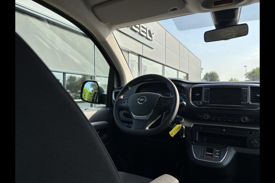 Opel Vivaro-e L3H1 Innovation DC 75 kWh | 329 km WLTP | Dubbele Schuifdeur | Camera | Trekhaak | CarPlay | Navi | 17" LMV