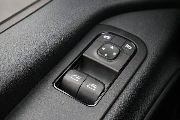 Mercedes-Benz Sprinter 314 CDI L2H2 3-Zits, Camera, Apple Carplay, Trekhaak, DAB