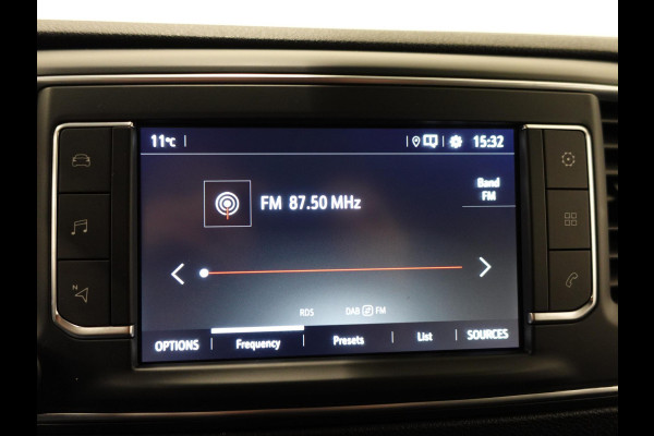Opel Vivaro 2.0 BlueHDi 145PK Automaat L3H1 Airco Cruise Navigatie Trekhaak