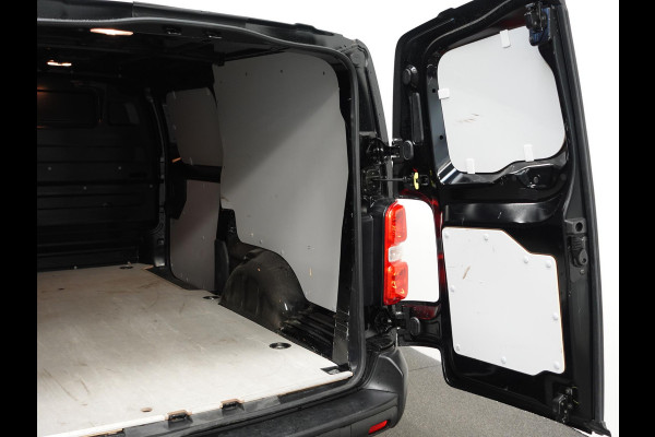 Opel Vivaro 2.0 BlueHDi 145PK Automaat L3H1 Airco Cruise Navigatie Trekhaak