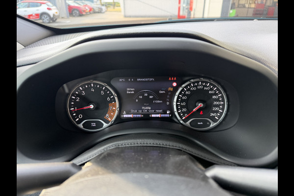 Jeep Renegade 150pk Limited Edition (Trekhaak - LED - 18"incl 4S - Automatische Airco - Stoel-/-stuurverwarming - Camera - Apple Carplay - Nav