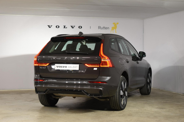 Volvo XC60 T6 350PK Automaat Plug-in Hybrid AWD Ultimate Dark / Luchtvering / Bowers & Wilkins / 360 Camera / Adaptieve Cruise Control / Stuur & Stoelverwarming / Elektr. Achterklep / Schuifdak / Trekhaak