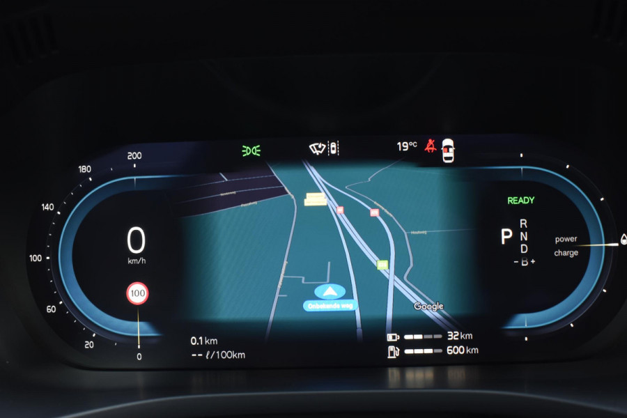 Volvo XC60 T6 350PK Automaat Plug-in Hybrid AWD Ultimate Dark / Luchtvering / Bowers & Wilkins / 360 Camera / Adaptieve Cruise Control / Stuur & Stoelverwarming / Elektr. Achterklep / Schuifdak / Trekhaak