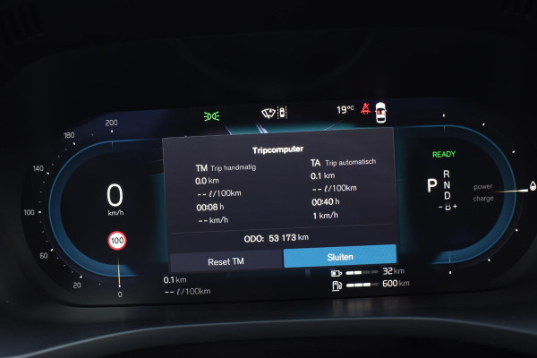 Volvo XC60 T6 350PK Automaat Plug-in Hybrid AWD Ultimate Dark / Luchtvering / Bowers & Wilkins / 360 Camera / Adaptieve Cruise Control / Stuur & Stoelverwarming / Elektr. Achterklep / Schuifdak / Trekhaak