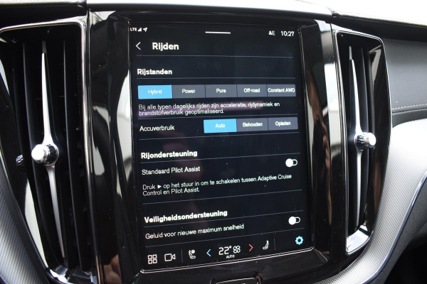 Volvo XC60 T6 350PK Automaat Plug-in Hybrid AWD Ultimate Dark / Luchtvering / Bowers & Wilkins / 360 Camera / Adaptieve Cruise Control / Stuur & Stoelverwarming / Elektr. Achterklep / Schuifdak / Trekhaak