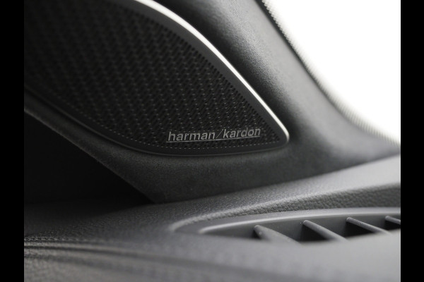 Volkswagen Passat Variant 1.5 eHybrid R-Line | 5 Jaar Garantie | Leder | Panoramadak | Stoelventilatie | Trekhaak | Harman/Kardon | Massage | 360