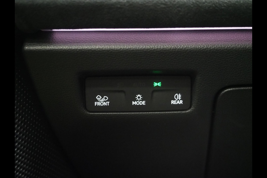 Volkswagen Passat Variant 1.5 eHybrid R-Line | 5 Jaar Garantie | Leder | Panoramadak | Stoelventilatie | Trekhaak | Harman/Kardon | Massage | 360