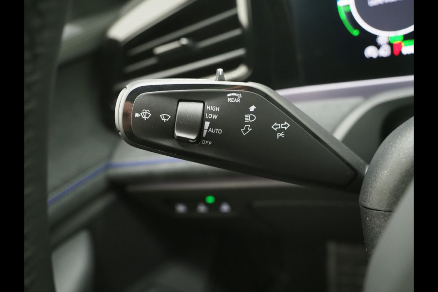 Volkswagen Passat Variant 1.5 eHybrid R-Line | 5 Jaar Garantie | Leder | Panoramadak | Stoelventilatie | Trekhaak | Harman/Kardon | Massage | 360