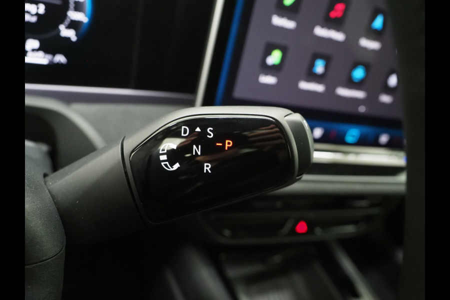 Volkswagen Passat Variant 1.5 eHybrid R-Line | 5 Jaar Garantie | Leder | Panoramadak | Stoelventilatie | Trekhaak | Harman/Kardon | Massage | 360
