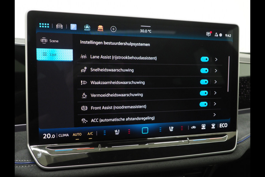 Volkswagen Passat Variant 1.5 eHybrid R-Line | 5 Jaar Garantie | Leder | Panoramadak | Stoelventilatie | Trekhaak | Harman/Kardon | Massage | 360
