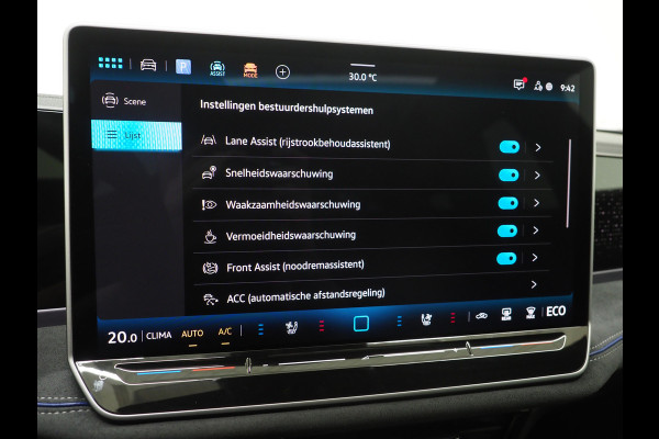 Volkswagen Passat Variant 1.5 eHybrid R-Line | 5 Jaar Garantie | Leder | Panoramadak | Stoelventilatie | Trekhaak | Harman/Kardon | Massage | 360