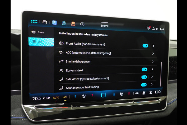 Volkswagen Passat Variant 1.5 eHybrid R-Line | 5 Jaar Garantie | Leder | Panoramadak | Stoelventilatie | Trekhaak | Harman/Kardon | Massage | 360