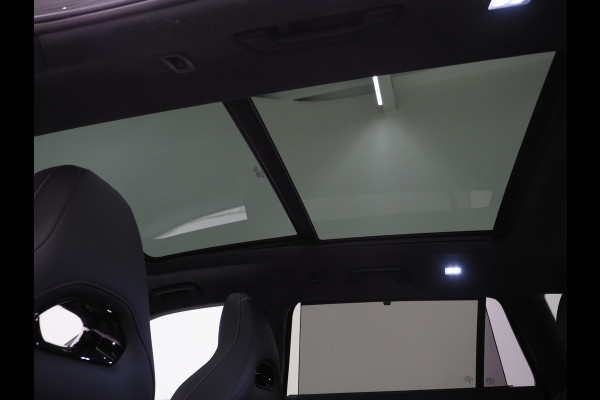 Volkswagen Passat Variant 1.5 eHybrid R-Line | 5 Jaar Garantie | Leder | Panoramadak | Stoelventilatie | Trekhaak | Harman/Kardon | Massage | 360