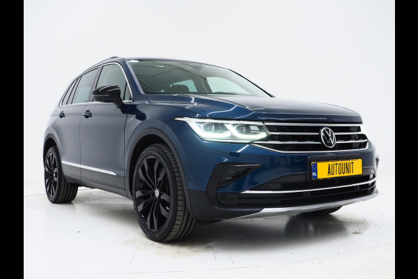 Volkswagen Tiguan 1.4 TSI eHybrid Elegance | Panoramadak | Trekhaak | Massage | 360 | Sfeerlicht | Dodehoek | Matrix | Carplay