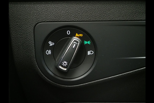 Volkswagen Tiguan 1.4 TSI eHybrid Elegance | Panoramadak | Trekhaak | Massage | 360 | Sfeerlicht | Dodehoek | Matrix | Carplay