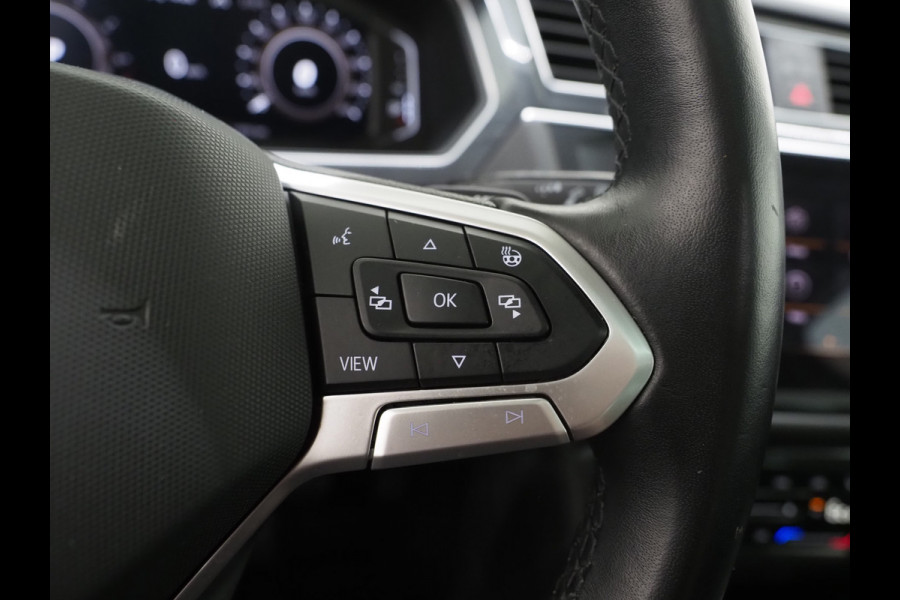 Volkswagen Tiguan 1.4 TSI eHybrid Elegance | Panoramadak | Trekhaak | Massage | 360 | Sfeerlicht | Dodehoek | Matrix | Carplay