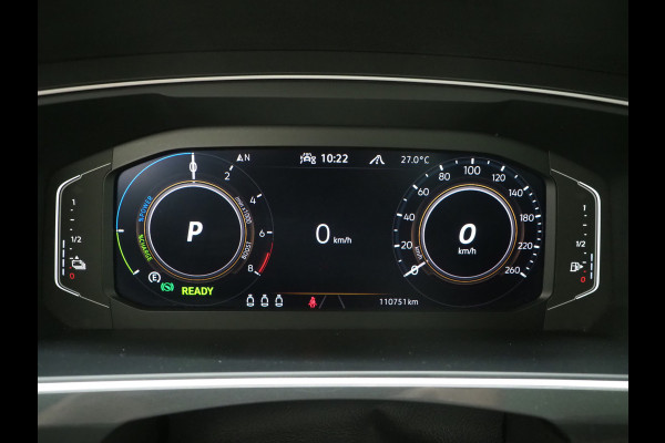 Volkswagen Tiguan 1.4 TSI eHybrid Elegance | Panoramadak | Trekhaak | Massage | 360 | Sfeerlicht | Dodehoek | Matrix | Carplay
