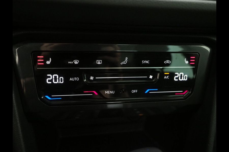Volkswagen Tiguan 1.4 TSI eHybrid Elegance | Panoramadak | Trekhaak | Massage | 360 | Sfeerlicht | Dodehoek | Matrix | Carplay