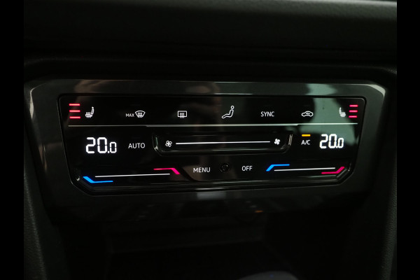 Volkswagen Tiguan 1.4 TSI eHybrid Elegance | Panoramadak | Trekhaak | Massage | 360 | Sfeerlicht | Dodehoek | Matrix | Carplay