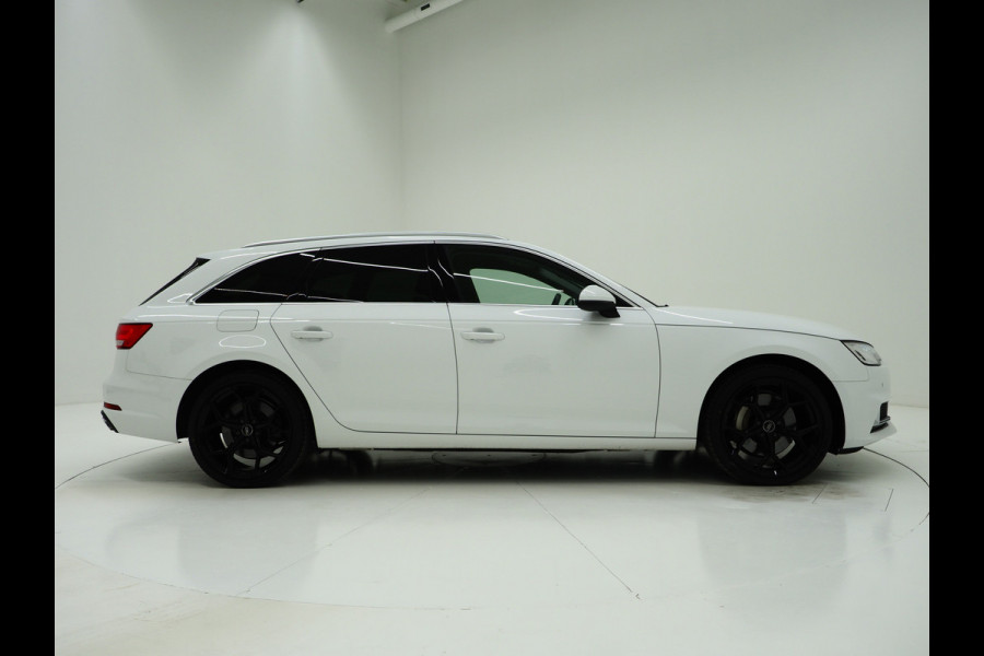 Audi A4 Avant 45 TFSI quattro Hybrid | Sportstoelen | Keyless | Virtual | Stoelverwarming | Climate | Cruise | PDC