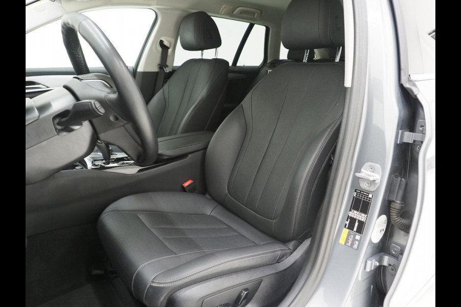 BMW 5 Serie Touring 530e | Leder | Trekhaak | 360 | Adaptive Cruise | Dodehoek | Stoelverwarming | Carplay