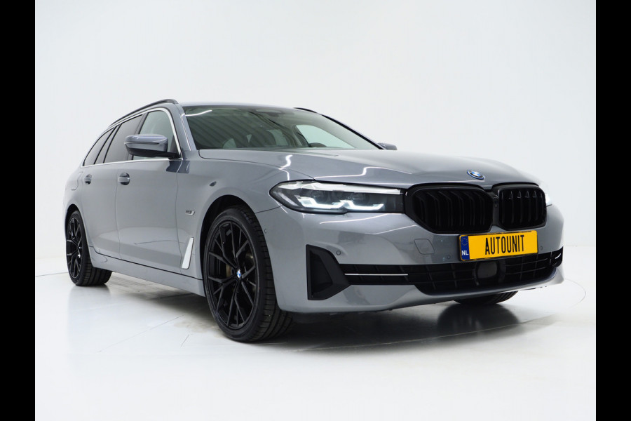 BMW 5 Serie Touring 530e | Leder | Trekhaak | 360 | Adaptive Cruise | Dodehoek | Stoelverwarming | Carplay
