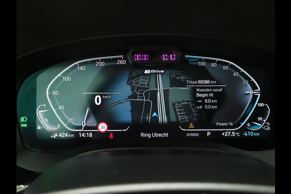BMW 5 Serie Touring 530e | Leder | Trekhaak | 360 | Adaptive Cruise | Dodehoek | Stoelverwarming | Carplay