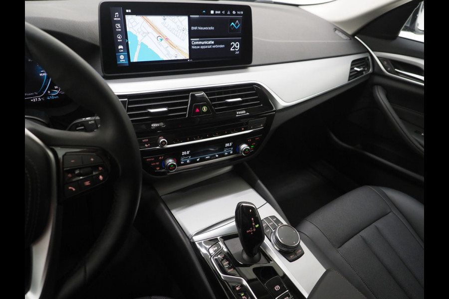 BMW 5 Serie Touring 530e | Leder | Trekhaak | 360 | Adaptive Cruise | Dodehoek | Stoelverwarming | Carplay