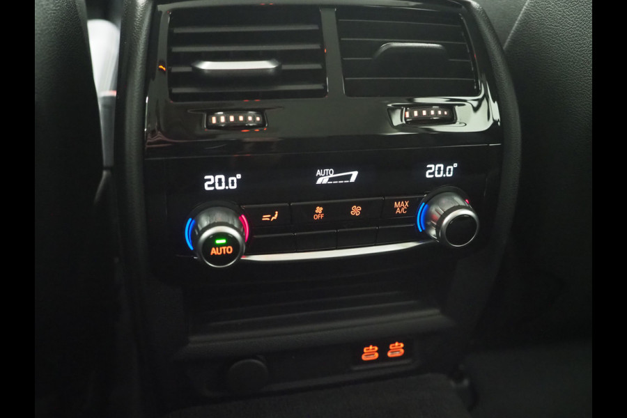 BMW 5 Serie Touring 530e | Leder | Trekhaak | 360 | Adaptive Cruise | Dodehoek | Stoelverwarming | Carplay