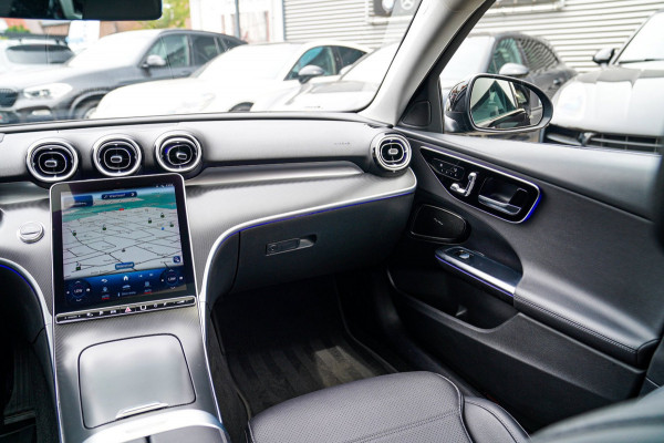 Mercedes-Benz C-Klasse Estate 300 e Luxury Line | Head Up Display | Stoelverkoeling | Panorama dak | Memory | Elek Trekhaak