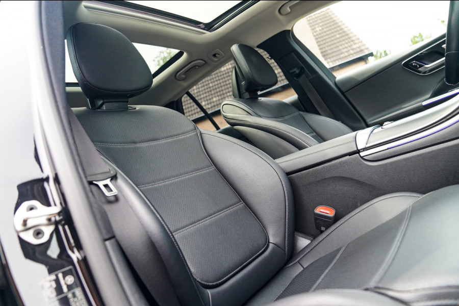 Mercedes-Benz C-Klasse Estate 300 e Luxury Line | Head Up Display | Stoelverkoeling | Panorama dak | Memory | Elek Trekhaak
