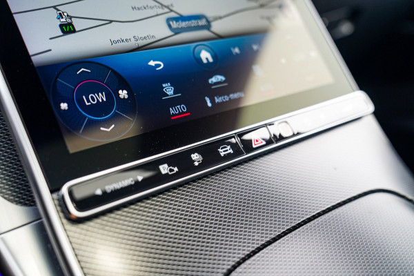 Mercedes-Benz C-Klasse Estate 300 e Luxury Line | Head Up Display | Stoelverkoeling | Panorama dak | Memory | Elek Trekhaak