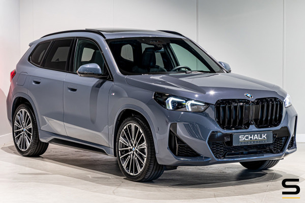BMW X1 XDrive23i|M-sport|Pano|E-trek|20inch|H&K|HUD|Cam|Gara